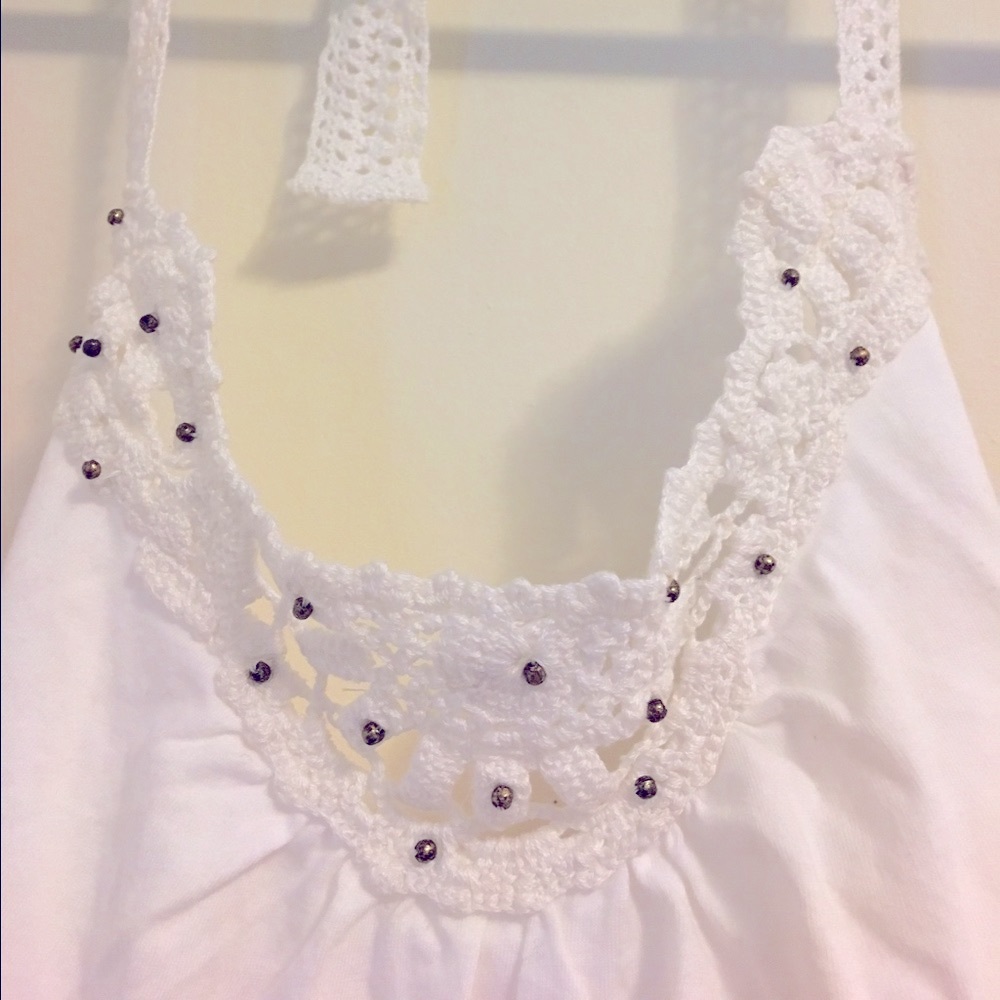White Top - Picture 3 of 3